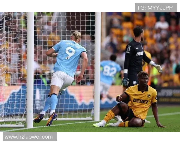 西甲经典对决曼城惊险逆转热刺全场集锦回顾